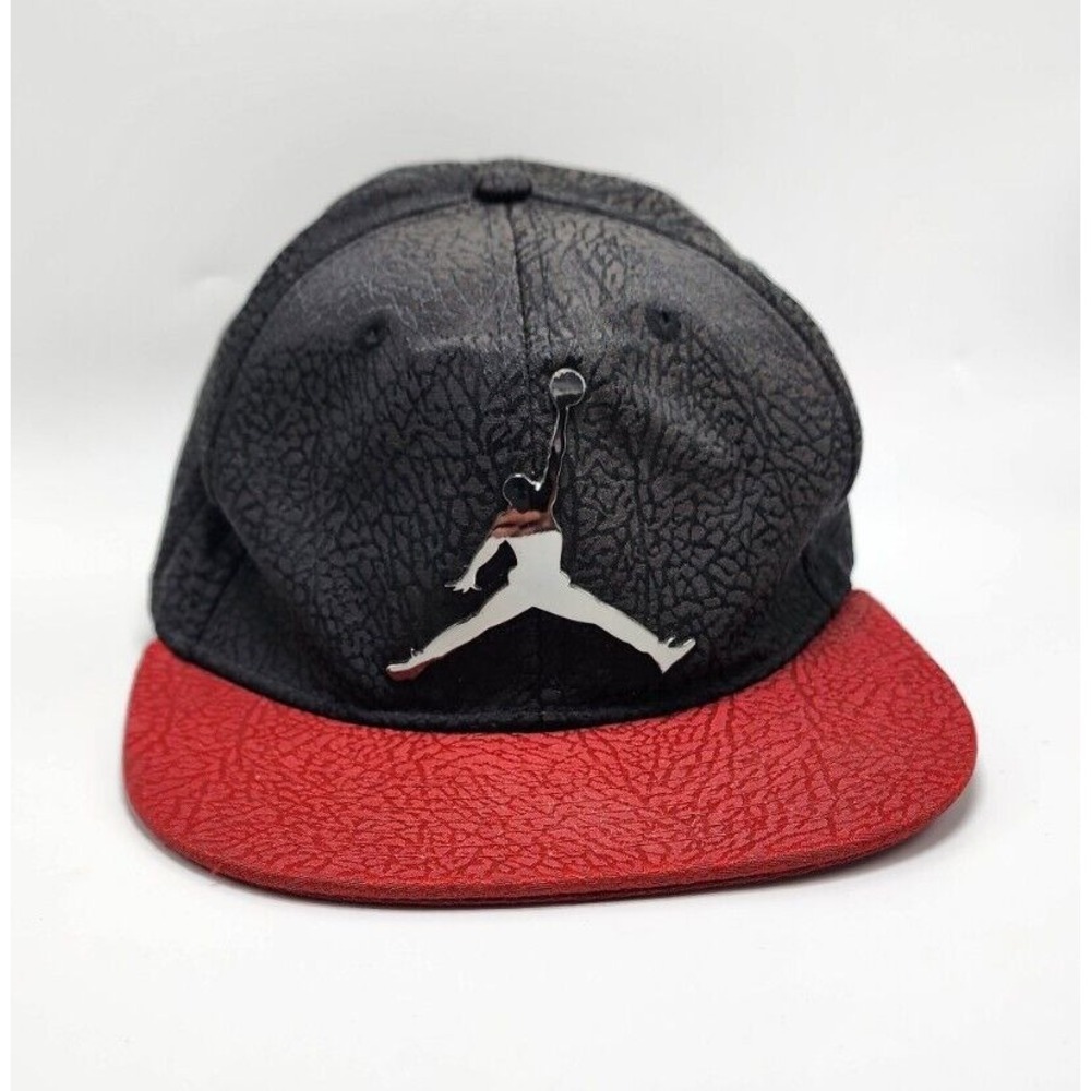Air Jordan JUMPMAN Flatbill Hat Chrome Black Red Youth Snapback Cap
